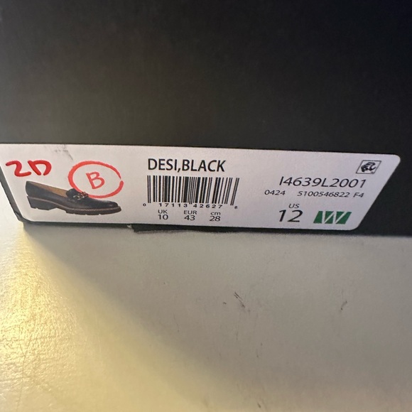 Naturalizer Elegant Black Leather Loafers size 12 wide - Picture 9 of 12